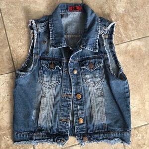 Jean Vest